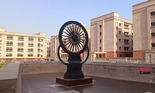 Bar Associations Duty-Bound To Evolve Affordable Means For People Deprived Of Access To Justice Due To Financial Hardship: Allahabad HC Bar Associations Duty-Bound To Evolve Affordable Means For People Deprived Of Access To Justice Due To Financial Hardship: Allahabad HC