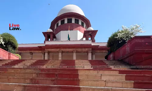 Pavement Built On Acquired Land Encroached By Vendors; Supreme Court Asks DDA To Take Action Pavement Built On Acquired Land Encroached By Vendors; Supreme Court Asks DDA To Take Action