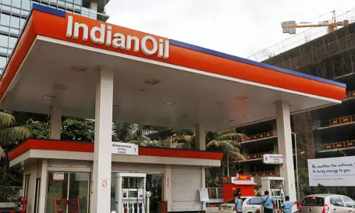 Petroleum Outlet Can Be Opened Near College, Siting Criteria Only Bars Vicinity With Schools & Hospitals: Kerala High Court Petroleum Outlet Can Be Opened Near College, Siting Criteria Only Bars Vicinity With Schools & Hospitals: Kerala High Court