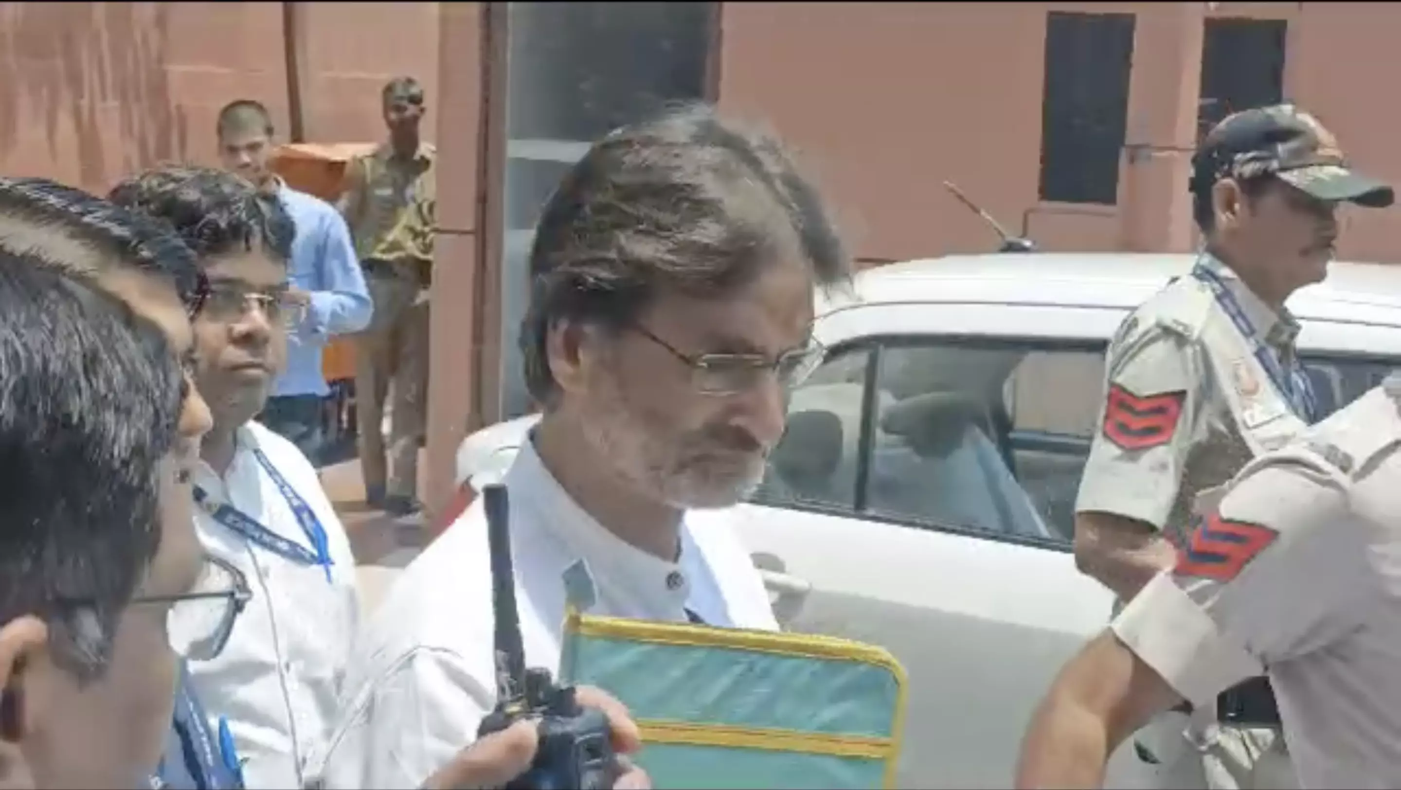 Yasin Malik in SC premises amidst security personnel. Yasin Malik in SC premises amidst security personnel.