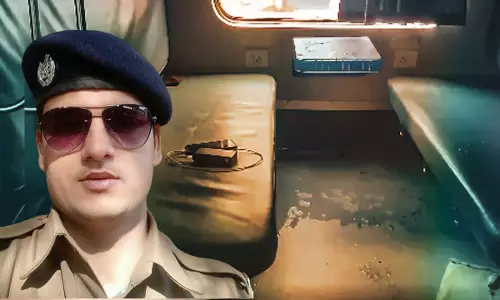 Mumbai Court Frames Murder Charge Against RPF Constable For Opening Fire In Moving Train Mumbai Court Frames Murder Charge Against RPF Constable For Opening Fire In Moving Train