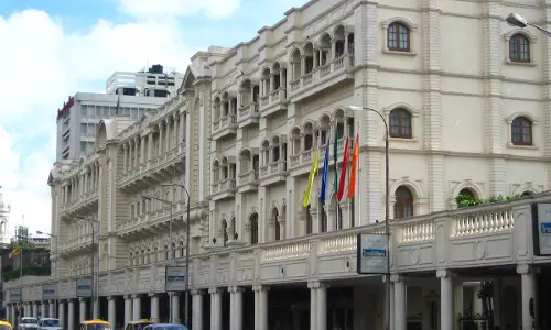 Why Do Authorities Always Need Court Order To Act? High Court Questions Kolkata Municipal Corporation On Unauthorised Hawkers