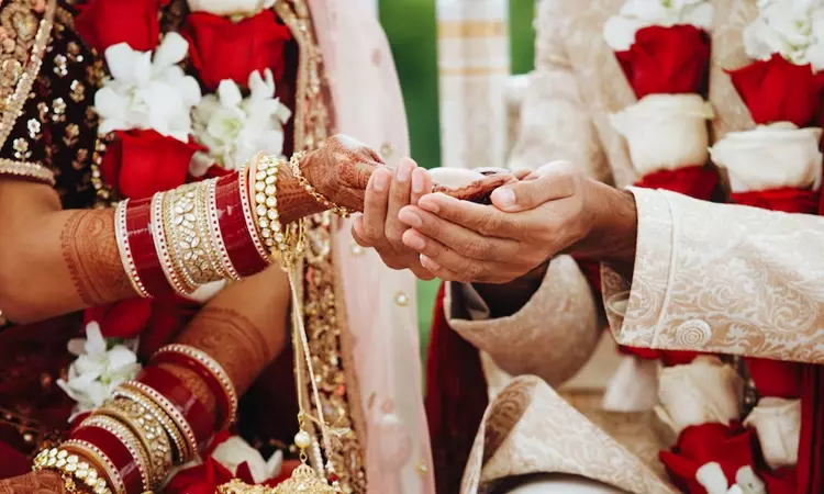 Special Marriage Act | Kerala High Court Asks State To Modify Software, Include Actual Date Of Ceremony In Marriage Certificate Special Marriage Act | Kerala High Court Asks State To Modify Software, Include Actual Date Of Ceremony In Marriage Certificate