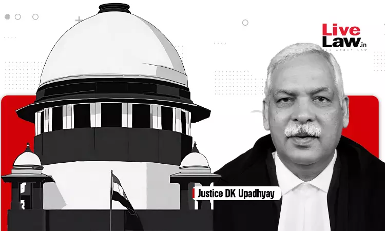 Supreme Court Imposes Rs 5 Lakh Costs On PIL Challenging Oath Taken By Bombay HC Chief Justice; Terms It Frivolous Attempt To Get Publicity Supreme Court Imposes Rs 5 Lakh Costs On PIL Challenging Oath Taken By Bombay HC Chief Justice; Terms It Frivolous Attempt To Get Publicity