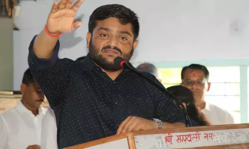Gujarat High Court Quashes Arrest Warrant Against BJP MLA Hardik Patel In 2015 Sedition Case Gujarat High Court Quashes Arrest Warrant Against BJP MLA Hardik Patel In 2015 Sedition Case