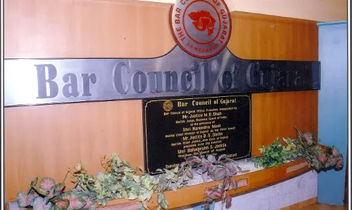 Bar Council Of Gujarat Suspends Advocate Allegedly Involved In Records Tampering Bar Council Of Gujarat Suspends Advocate Allegedly Involved In Records Tampering