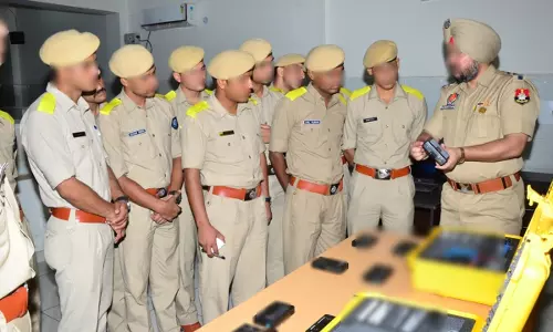 Overcrowding Of Courtrooms By Police: P&H HC Calls For States Response On Plea Seeking Directions To Control Number Of Police Officials Visiting Court