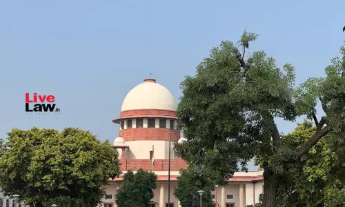 Supreme Court Asks Lawyer Imprisoned For Contempt Of Court To Tender Apology Before Judges Supreme Court Asks Lawyer Imprisoned For Contempt Of Court To Tender Apology Before Judges