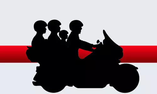 Extra Passenger On Bike Liable For Contributory Negligence To Accident: Karnataka High Court Extra Passenger On Bike Liable For Contributory Negligence To Accident: Karnataka High Court