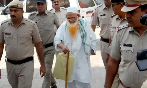 1993 Serial Train Blasts Case | Rajasthan Court Acquits Alleged Mastermind Abdul Tunda, Convicts 2 Others