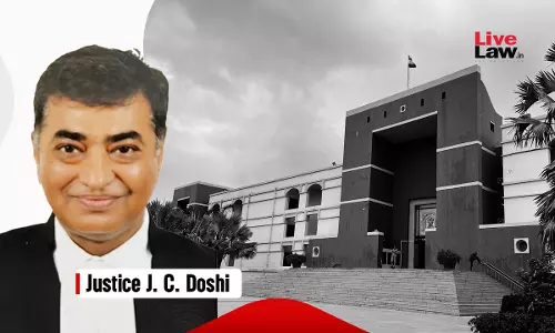 Gujarat High Court Refuses To Quash Corruption Charges Against Former SEZ Officers Booked For Favouring Illegal Metal-Scrap Import Gujarat High Court Refuses To Quash Corruption Charges Against Former SEZ Officers Booked For Favouring Illegal Metal-Scrap Import