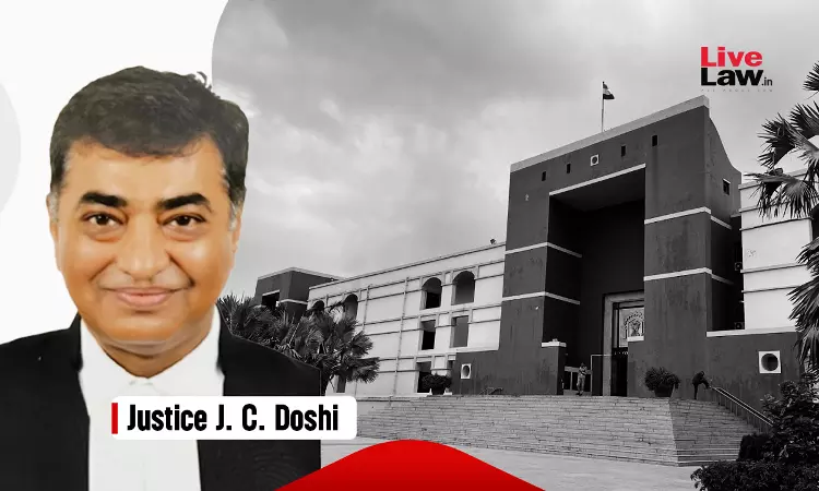 Gujarat High Court Refuses To Quash Corruption Charges Against Former SEZ Officers Booked For Favouring Illegal Metal-Scrap Import Gujarat High Court Refuses To Quash Corruption Charges Against Former SEZ Officers Booked For Favouring Illegal Metal-Scrap Import