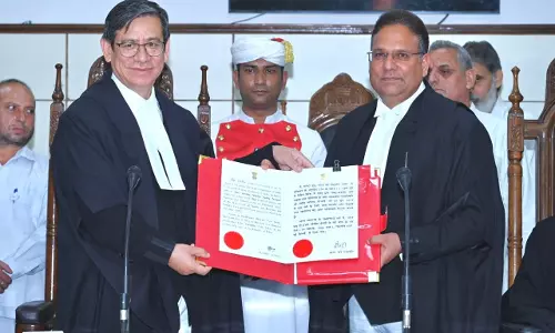 Chief Justice Of J&K High Court Administers Oath Of Office To Justice Wasim Sadiq Nargal Chief Justice Of J&K High Court Administers Oath Of Office To Justice Wasim Sadiq Nargal