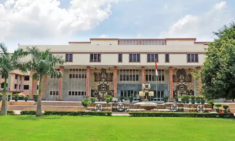 Complainant Declining Medical Examination Despite Alleging Sexual Assault Can Weaken Prosecution Case: Delhi High Court Complainant Declining Medical Examination Despite Alleging Sexual Assault Can Weaken Prosecution Case: Delhi High Court