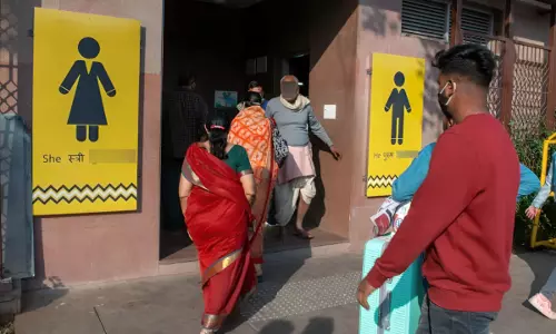 Women Being Charged For Using Urinals A Serious Matter: High Court Warns Shimla Municipal Corp & Sulabh Intl Of Contempt Action Women Being Charged For Using Urinals A Serious Matter: High Court Warns Shimla Municipal Corp & Sulabh Intl Of Contempt Action