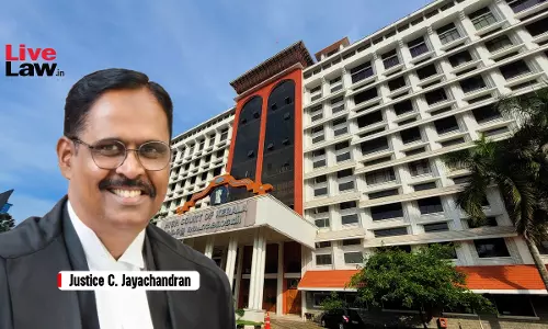 Foreigners Must Be Heard Before Passing Order Restricting Their Movement: Kerala High Court Foreigners Must Be Heard Before Passing Order Restricting Their Movement: Kerala High Court