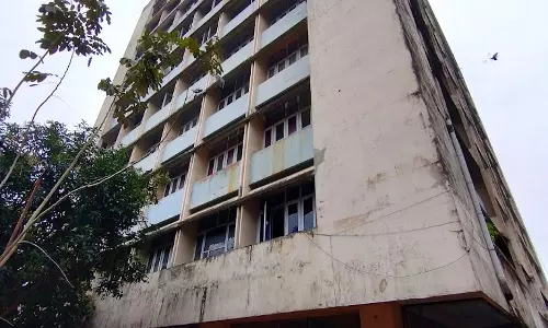 Kerala HC Calls For Suggestions On Utilization Of Available Space At DRT Ernakulam, Emphasises On Separate Toilets For Female Advocates