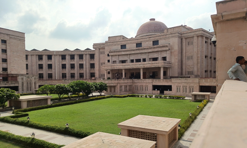 Bar Council Of Uttar Pradesh Passes Resolution Seeking Transfer Of High Court Judge For Insulting Advocates