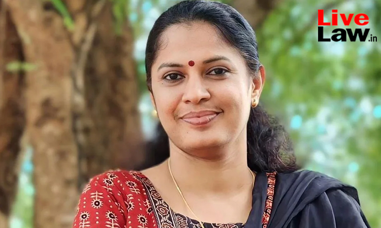 Vigilance Has Sought Sanction, State Tells Kerala High Court In KSU Leaders Plea For Probe Into PP Divyas Alleged Benami Deals Vigilance Has Sought Sanction, State Tells Kerala High Court In KSU Leaders Plea For Probe Into PP Divyas Alleged Benami Deals