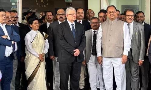 Orissa High Court Bids Teary Farewell To Its 34th Chief Justice Chakradhari Sharan Singh Orissa High Court Bids Teary Farewell To Its 34th Chief Justice Chakradhari Sharan Singh