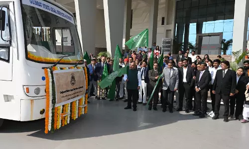 GSLSA Flags Off Mobile Van To Educate Marginalized Communities On Legal Rights GSLSA Flags Off Mobile Van To Educate Marginalized Communities On Legal Rights