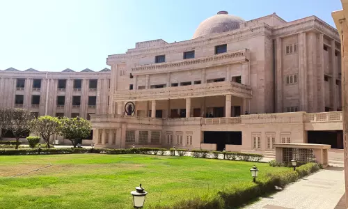 Accused On Bail Has No Inherent Right To Travel Abroad For Pleasure Or To Attend Relatives Marriage: Allahabad High Court Accused On Bail Has No Inherent Right To Travel Abroad For Pleasure Or To Attend Relatives Marriage: Allahabad High Court