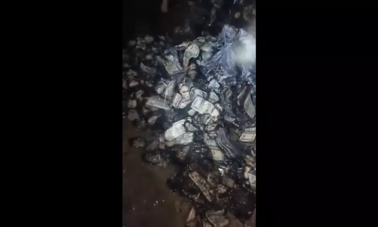 Supreme Court Publishes Video & Pictures On Cash At Justice Yashwant Varmas Premises; Makes Report Of Delhi HC CJ Public Supreme Court Publishes Video & Pictures On Cash At Justice Yashwant Varmas Premises; Makes Report Of Delhi HC CJ Public