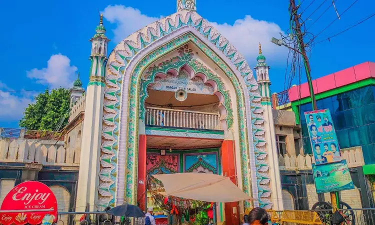 Bahraich Dargah Mela | Interim Arrangements Ensured Peaceful Rituals, States Fears Dispelled: Allahabad HC Disposes Pleas Bahraich Dargah Mela | Interim Arrangements Ensured Peaceful Rituals, States Fears Dispelled: Allahabad HC Disposes Pleas