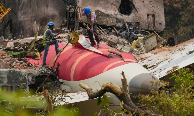 Speculative; Highly Irresponsible: Federation Of Indian Pilots Sends Legal Notices To Reuters, WSJ Over Air India 171 Crash Coverage Speculative; Highly Irresponsible: Federation Of Indian Pilots Sends Legal Notices To Reuters, WSJ Over Air India 171 Crash Coverage