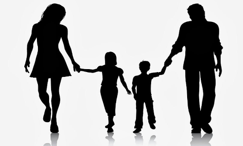 Step-Parent Not Permitted To Adopt Child Without Consent Of Biological Parent: Kerala High Court Step-Parent Not Permitted To Adopt Child Without Consent Of Biological Parent: Kerala High Court