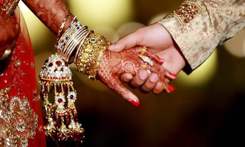 Wife Can Seek Information About Husbands Income Under Right To Information Act: CIC Wife Can Seek Information About Husbands Income Under Right To Information Act: CIC
